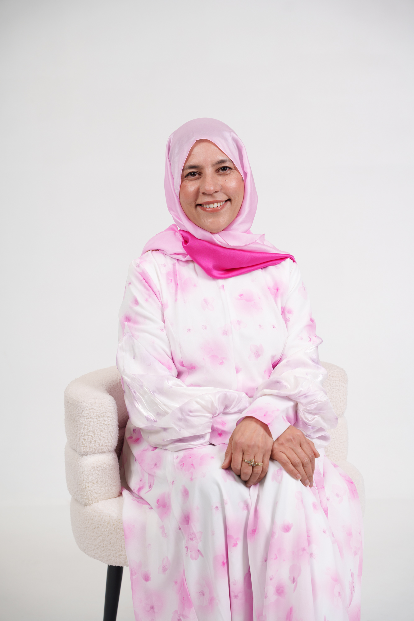 Samina Muqarab, author of Pray Plan Proceed